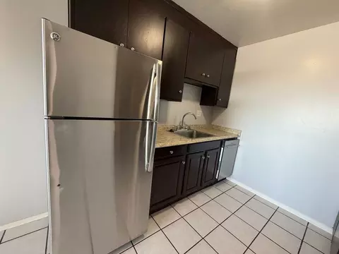 1925 10th Ave, Oakland, CA 94606 photo 5