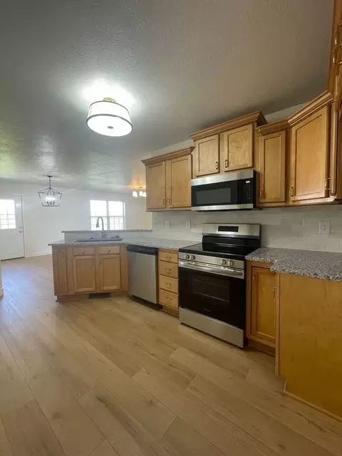 1009 N 24th St, Ozark, MO 65721 photo 4
