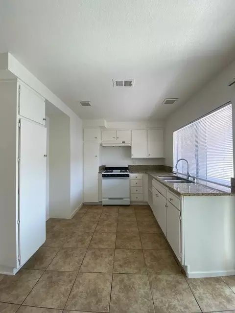 2561 E Terrace St, Anaheim, CA 92806