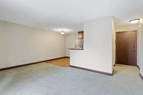 246 Morse Ave, Excelsior, MN 55331