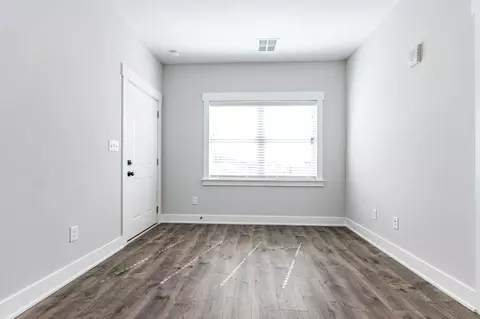 701 N Oneil St, Clayton, NC 27520
