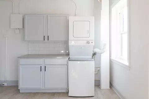 817 Saint Paul St, Baltimore, MD 21202 photo 3