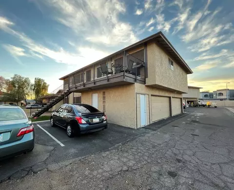 3352 W Harmont Dr, Phoenix, AZ 85051