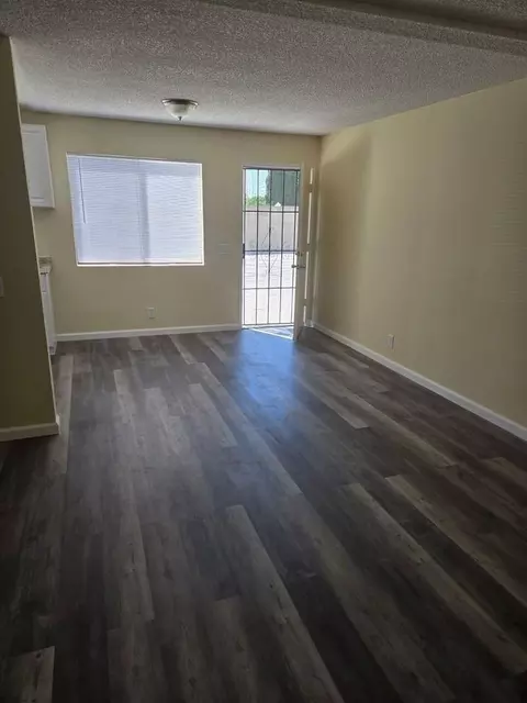 2435 W Avenue 33, Los Angeles, CA 90065