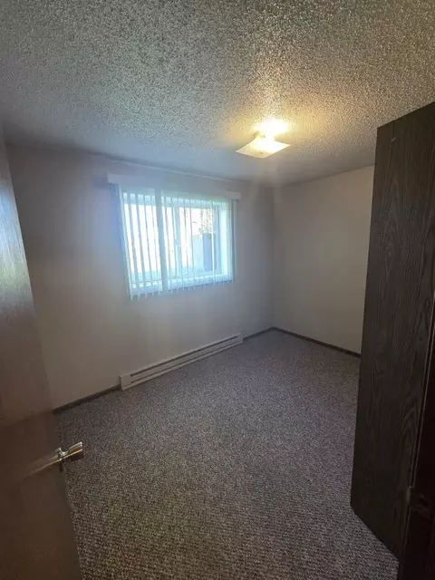 1918 Greenwood St E, Thief River Falls, MN 56701
