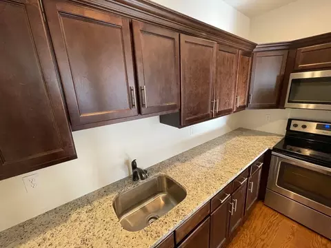 99 Pine St, Albany, NY 12207