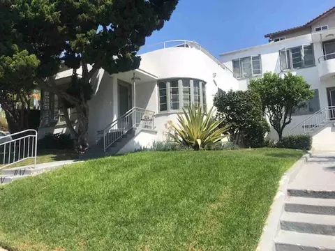 1910 Robinson Ave, San Diego, CA 92104