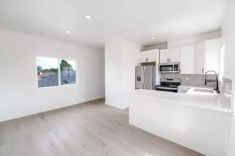 2860 Webster Ave, San Diego, CA 92113