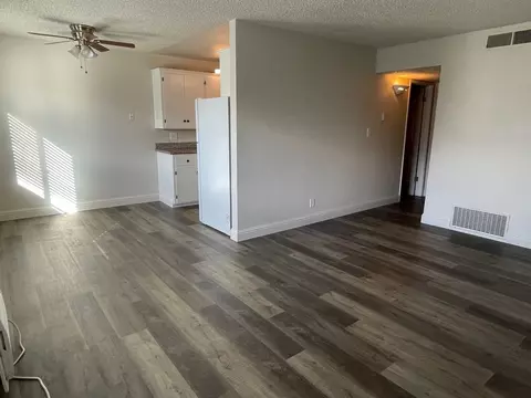 221 Quincy St, Lincoln Village, CA 95207