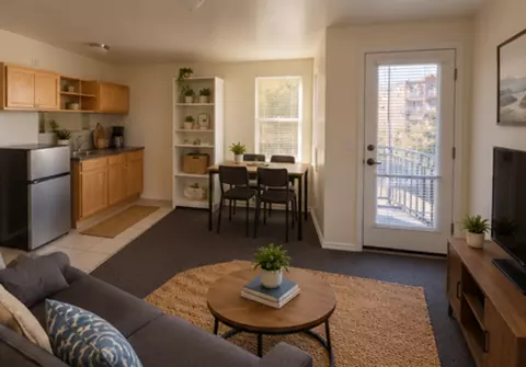1305 E Mercer St, Seattle, WA 98102