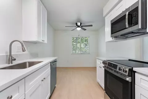 805 NE Kane Dr, Gresham, OR 97030 photo 43