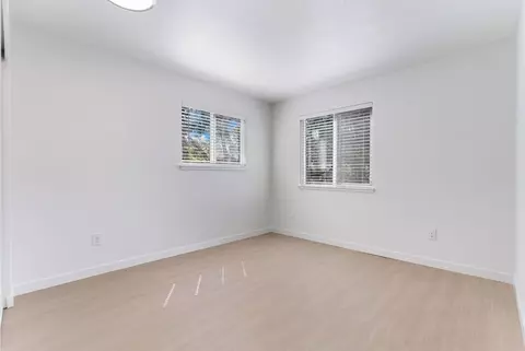 805 NE Kane Dr, Gresham, OR 97030 photo 40