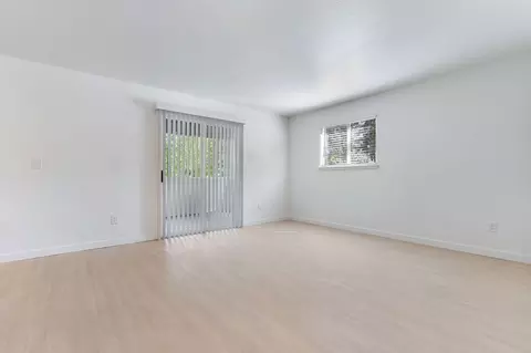 805 NE Kane Dr, Gresham, OR 97030 photo 36