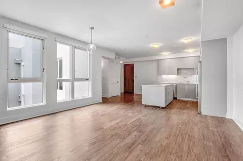 1168 S Barrington Ave, Los Angeles, CA 90049