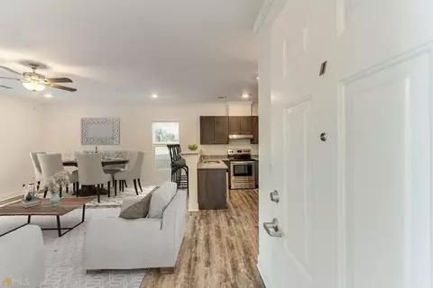 915 Washington St SW, Gainesville, GA 30501