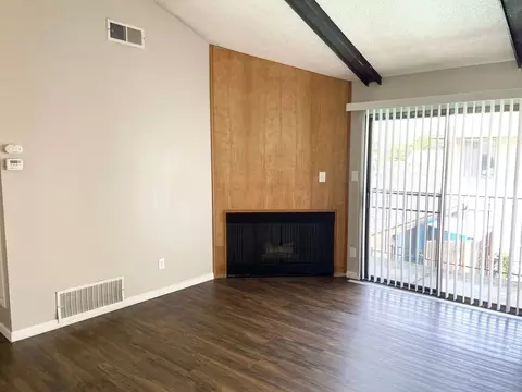 1222 S Hutchins St, Lodi, CA 95240