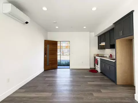 1491 Atlantic Ave, Long Beach, CA 90813