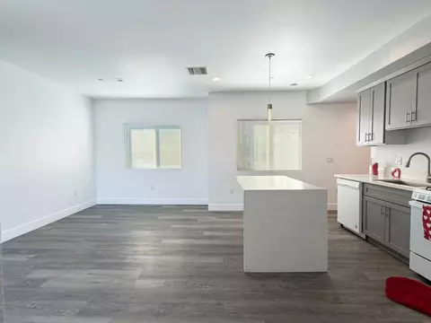 1491 Atlantic Ave, Long Beach, CA 90813 photo 4