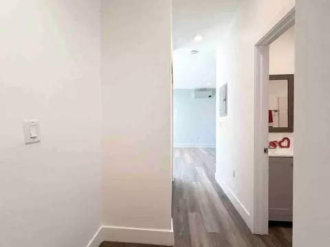 1491 Atlantic Ave, Long Beach, CA 90813 photo 9