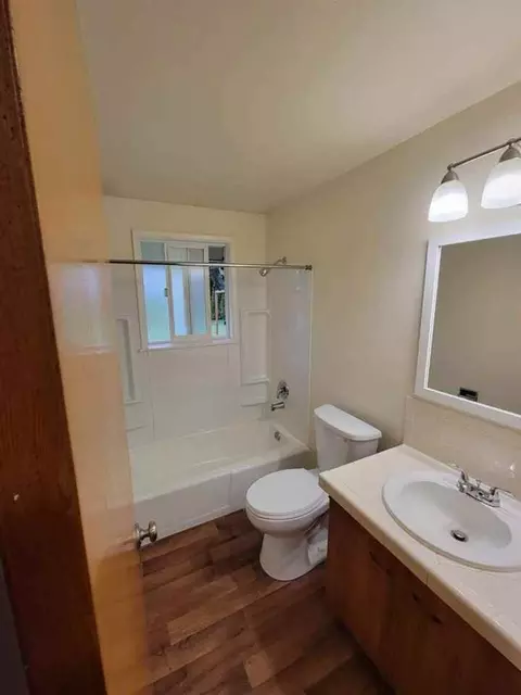7325 Riverside Dr E, Sumner, WA 98390 photo 2