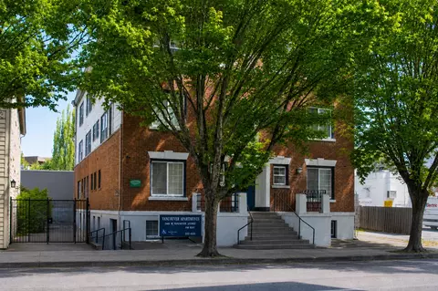2404 N Vancouver Ave, Portland, OR 97227