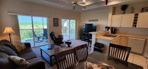8270 Mulligan Cir, Port Saint Lucie, FL 34986