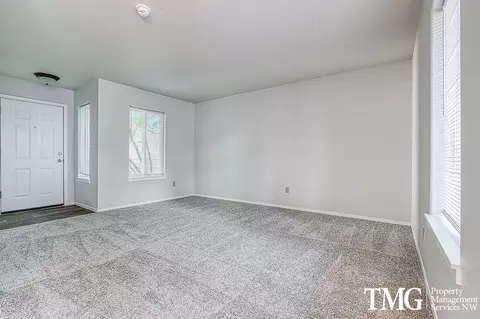 2816 Falk Rd, Vancouver, WA 98661