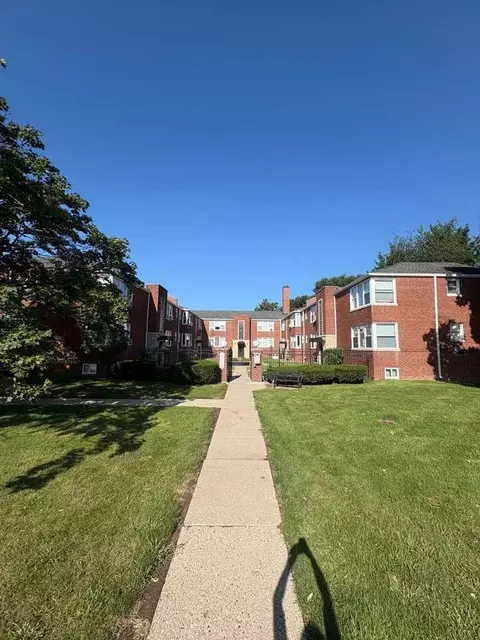 4817 N Knoxville Ave, Peoria, IL 61614