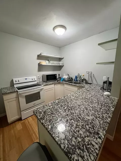 189 W Patterson Ave, Columbus, OH 43202