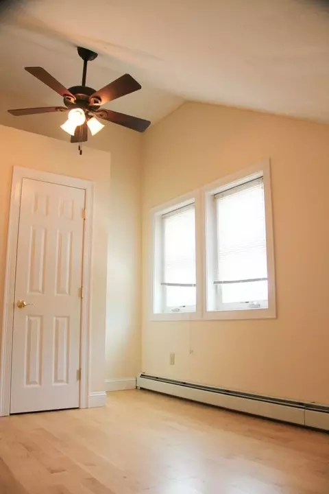 158 North St, Burlington, VT 05401