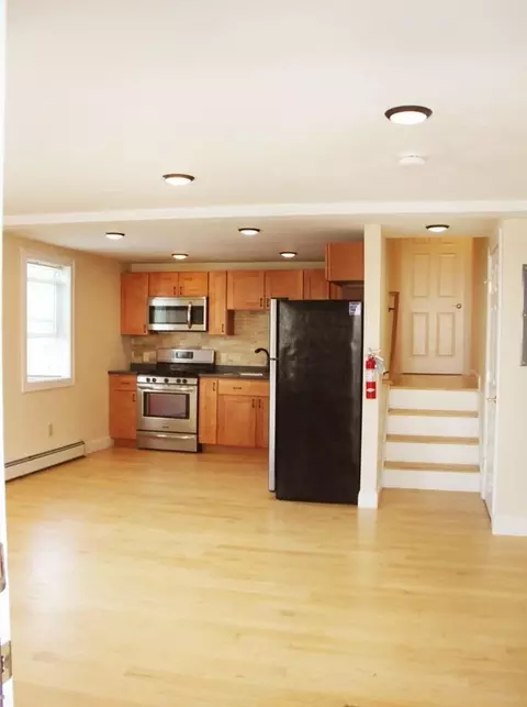 158 North St, Burlington, VT 05401