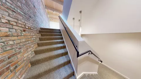 76 S Main St, Seattle, WA 98104