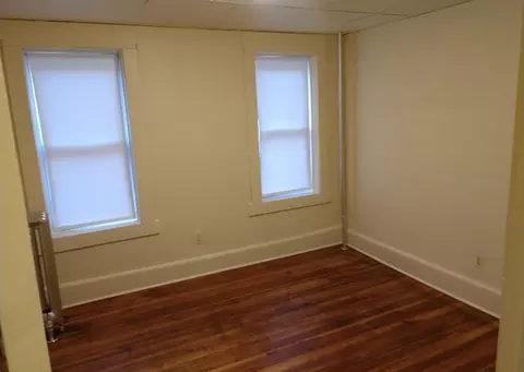 284 Oakland St, Springfield, MA 01108