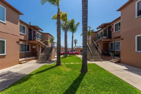 3933 National Ave, San Diego, CA 92113