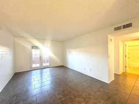 8750 E Cooper St, Tucson, AZ 85710