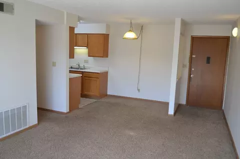 4915 Todd Dr, Ames, IA 50014