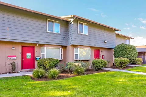 3050 NE 23rd St, Gresham, OR 97030 photo 2