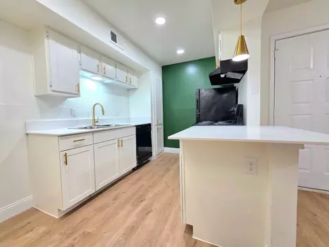 534 Hunt Ln, San Antonio, TX 78245