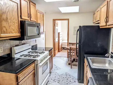 11 Clinton Ave, Cortland, NY 13045