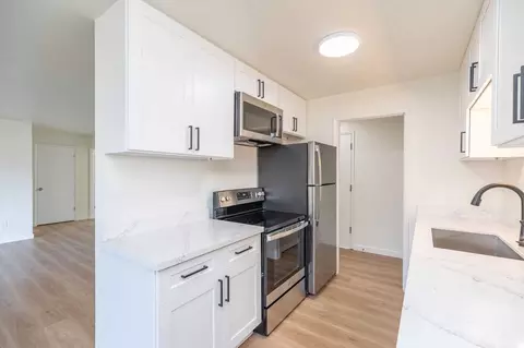 12556 15th Ave NE, Seattle, WA 98125