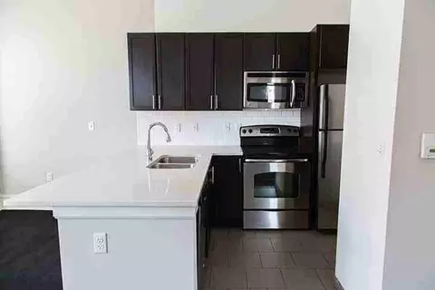 214 E Armour Blvd, Kansas City, MO 64111