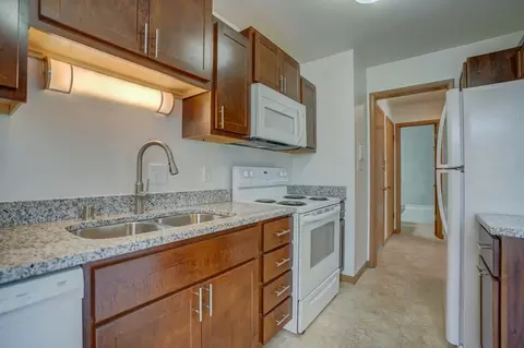 6204 6206 East Gate, Monona, WI 53716