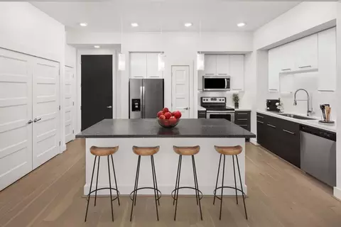 2727 Travis St, Houston, TX 77006