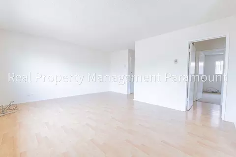540 W Queen St, Inglewood, CA 90301