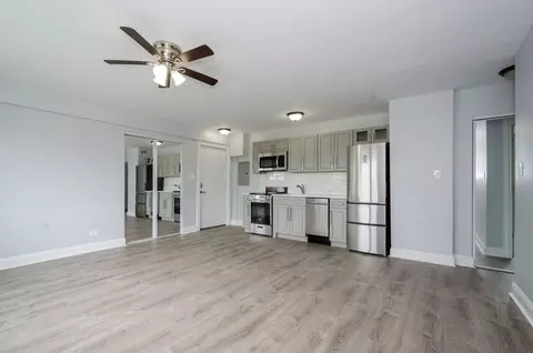 7710 N Sheridan Rd, Chicago, IL 60626