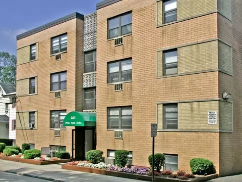 324 Leonia Ave, Bogota, NJ 07603 photo 15