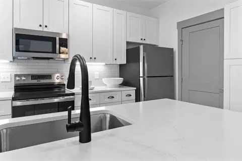 6020 Montgomery Rd, Cincinnati, OH 45213 photo 14