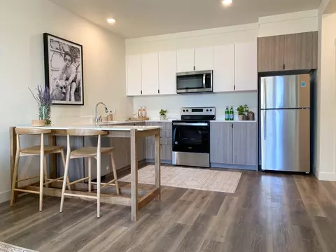 351 E Valpico Rd, Tracy, CA 95376 photo 3