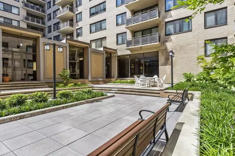 1001 Spring St, Silver Spring, MD 20910 photo 12