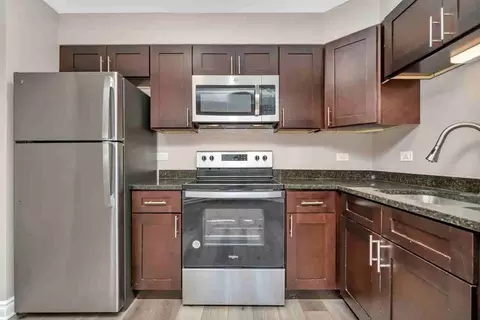 25 Briar St, Glen Ellyn, IL 60137